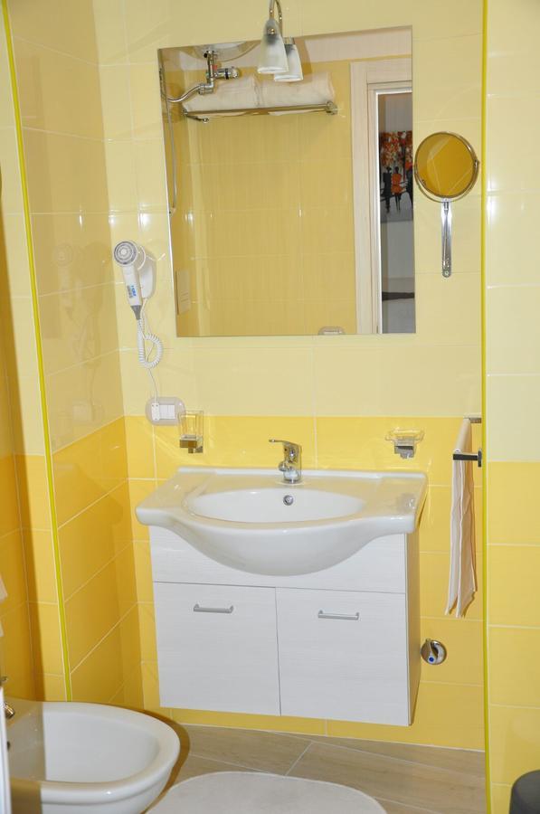 B&B Chiaia 216 Neapol Zewnętrze zdjęcie